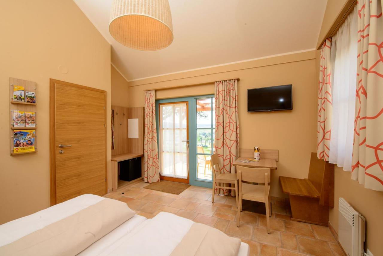 Jufa Hotel Neutal Luaran gambar