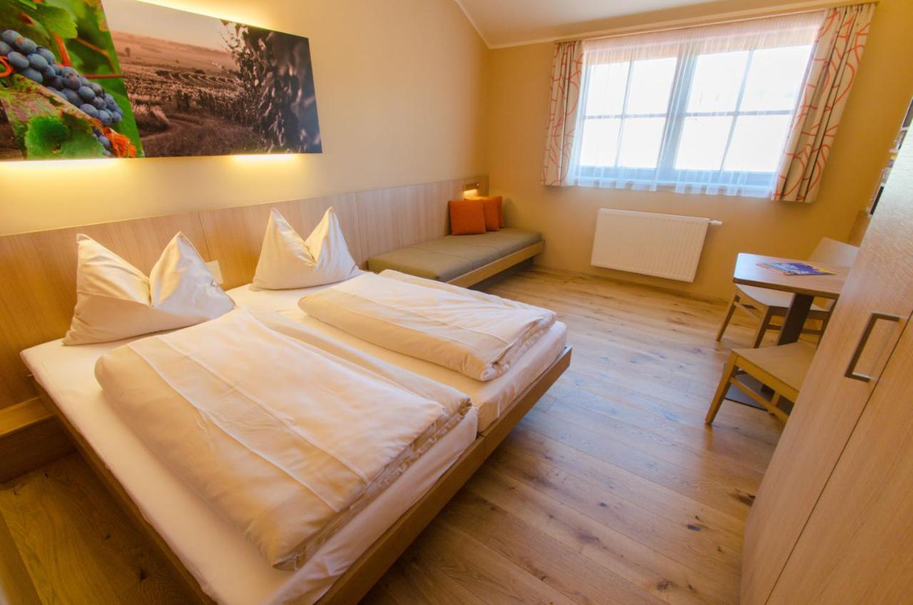 Jufa Hotel Neutal Luaran gambar