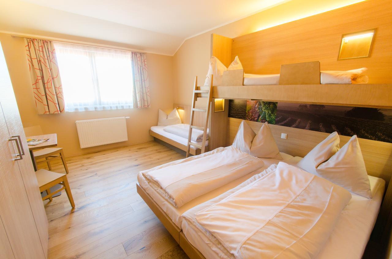 Jufa Hotel Neutal Luaran gambar